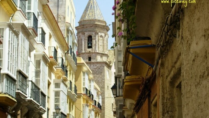 Six Coastal Cities Best Explored on Foot