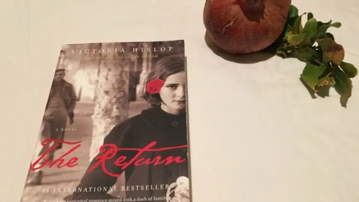 Spain Book reviews – The Return & The Hand of Fatima