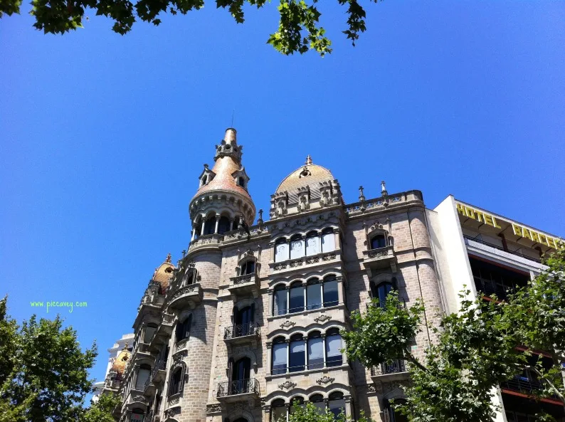 Paseo de Gracia, Barcelona in Spring