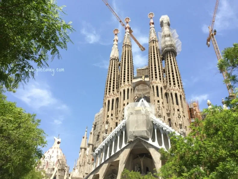 Sagrada Familia May 2016 by piccavey Barcelona city