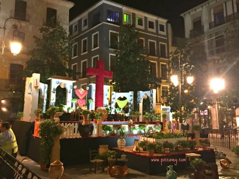 Crosses Granada Cruz de Mayo
