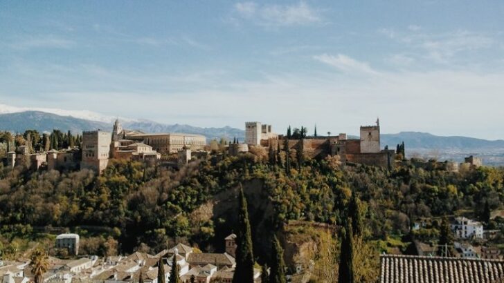 Move to Granada Spain – Frequently Asked Questions + Insider tips