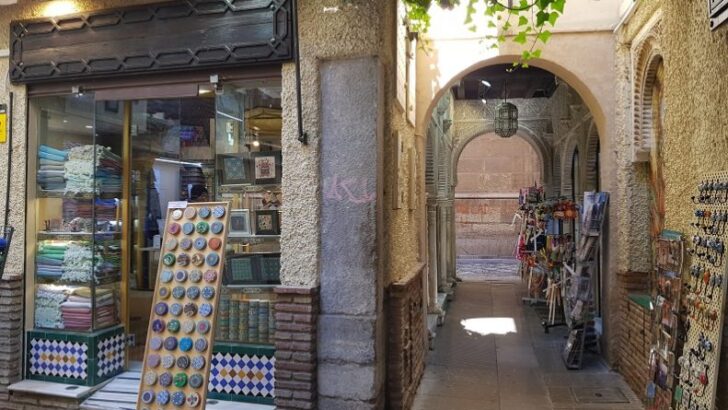Shops in Granada – Favourite picks for Local Shopping