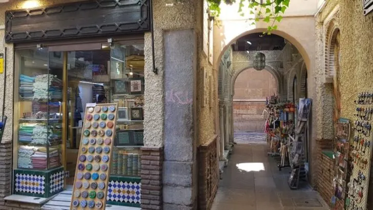 Shops in Granada – Favourite picks for Local Shopping