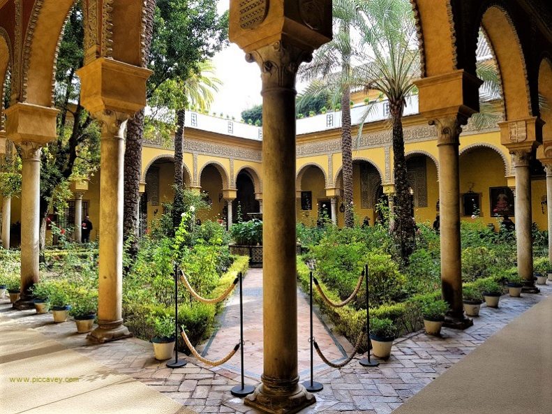 Palacio de las dueñas Seville