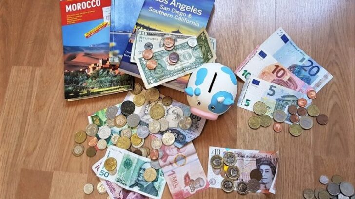 6 Tips On How To Manage Your Money When Travelling
