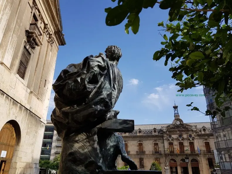 Vandelvira Statue Jaen Spain