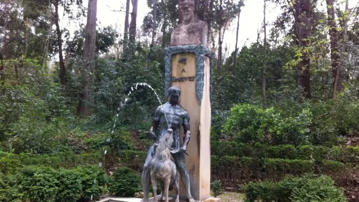 Historic Fountains in Granada Spain. Discover the story of each one