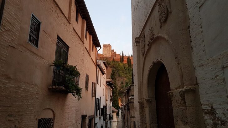 Move to Granada Spain – Frequently Asked Questions + Insider tips