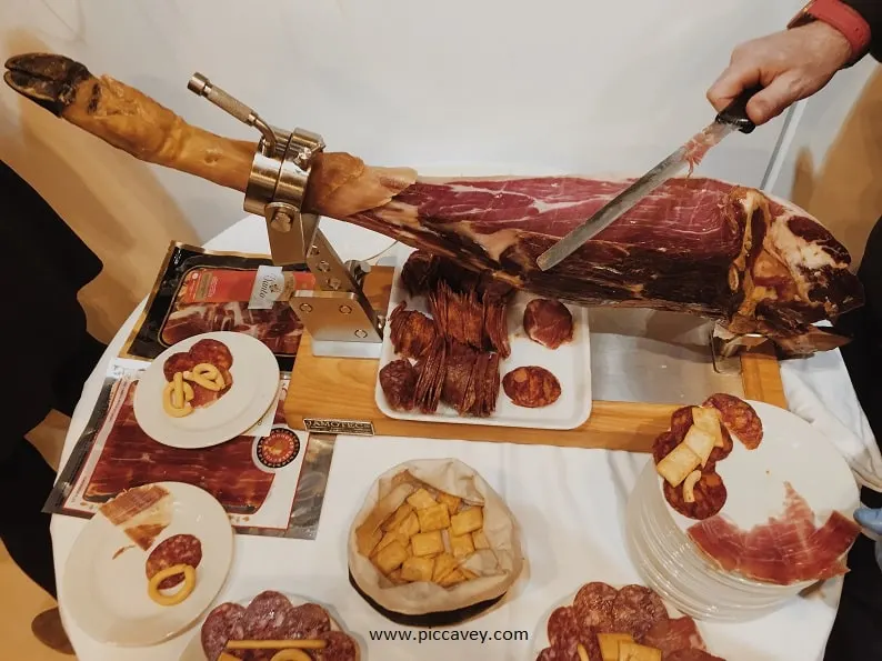 Ham stand Jamon Iberico