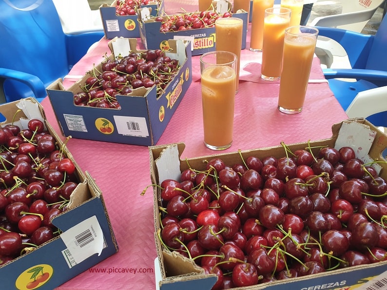 Cherries grown in Jaen