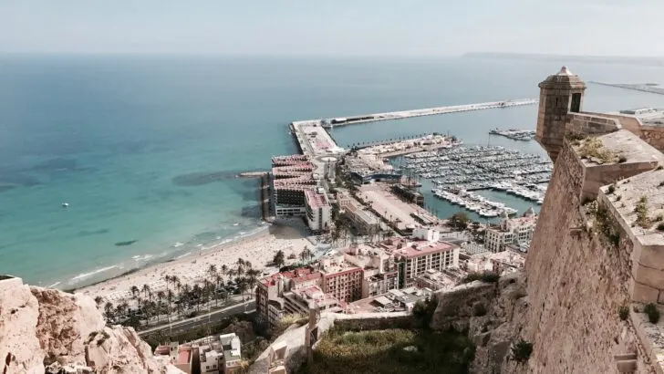 8 Ideas for a Romantic Weekend in Alicante