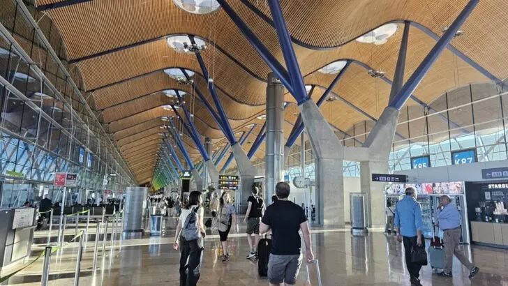 Entry Exit System The new EES checks Biometric Border