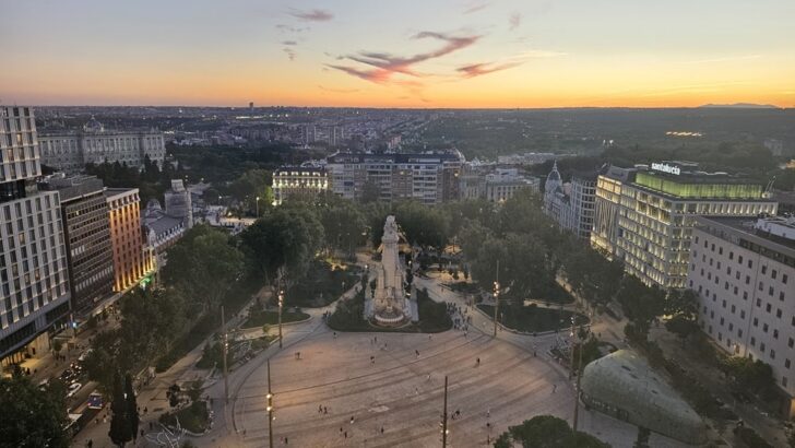 What to see in Madrid + Where to Stay in Spain´s Capital